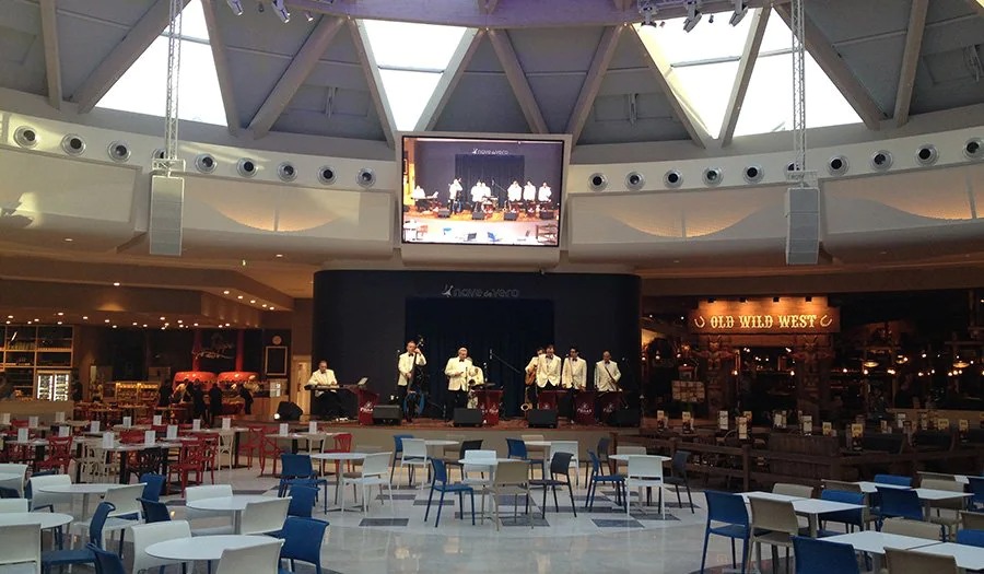 遠(yuǎn)非一座商場(chǎng)：Nave de Vero購(gòu)物中心用雅馬哈傳遞現(xiàn)場(chǎng)演出