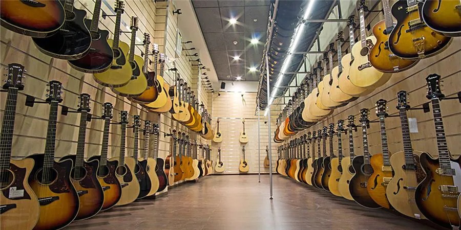 Sergio Tomassone旗艦店攜手雅馬哈CIS系統