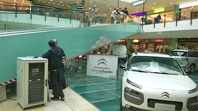 Campo dei Fiori商場中央的雅馬哈