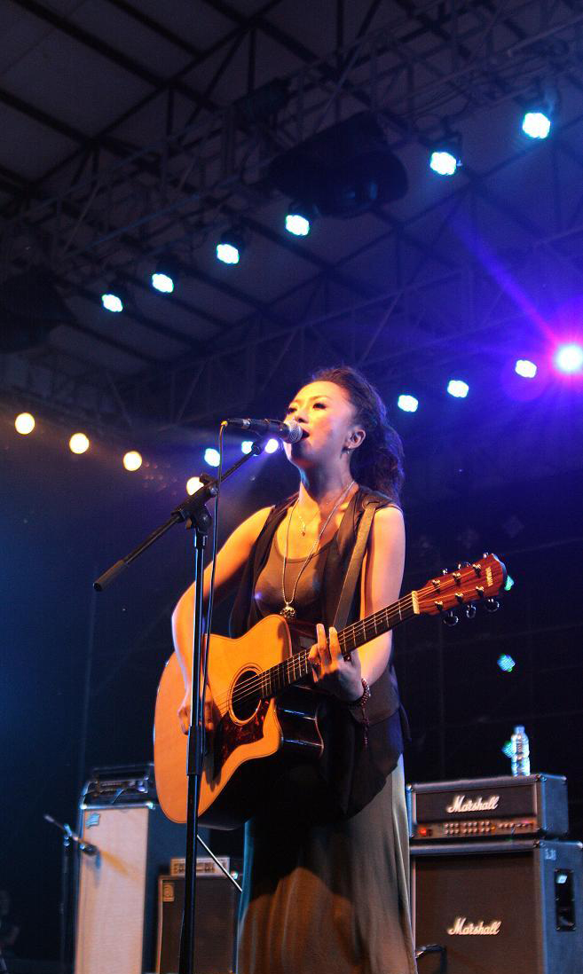 李漠簽約雅馬哈并代言雅馬哈吉他 