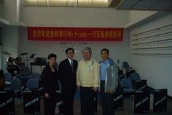 香港通利琴行一行參觀雅馬哈在華工廠