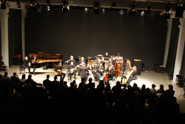 荷蘭阿姆斯特丹新音樂團(tuán)音樂會(huì)報(bào)道 