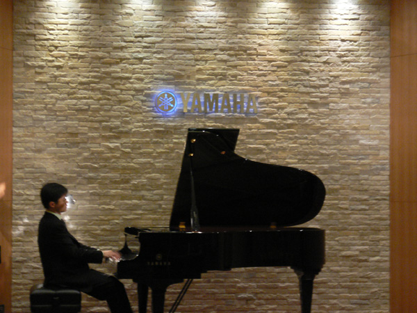 《可凡傾聽》做客雅馬哈音樂廣場 