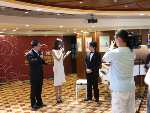 世博會(huì)民企館媒體答謝暨宋思衡大師鋼琴音樂(lè)會(huì)報(bào)道 