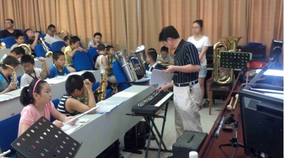 寧波孫文學(xué)小學(xué)示范樂(lè)團(tuán)大師班新聞報(bào)道 