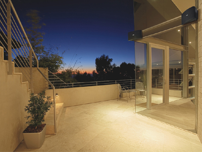 新款上市：NS-AW592/NS-AW392，室外用2聲道音箱 