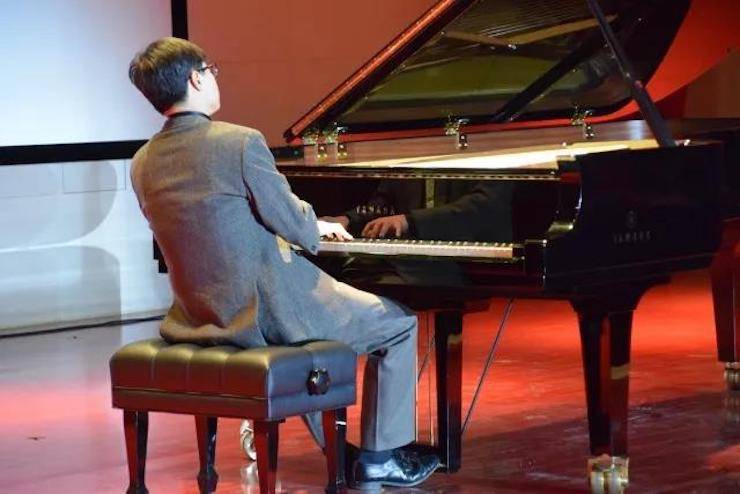 【回顧】2017呼和浩特民族學院首屆民族音樂節(jié)暨雅馬哈藝術家孫梅庭鋼琴獨奏音樂會圓滿落幕