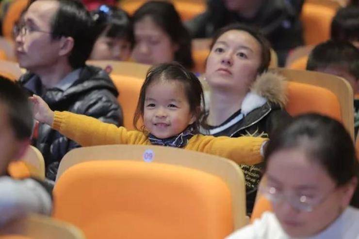 一場屬于孩子們的神秘音樂之旅|《七耳兔尋找樂器之王》音樂劇表演圓滿結(jié)束！