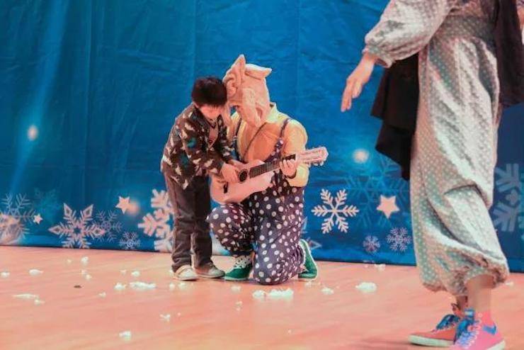 一場屬于孩子們的神秘音樂之旅|《七耳兔尋找樂器之王》音樂劇表演圓滿結(jié)束！