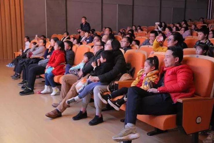 一場屬于孩子們的神秘音樂之旅|《七耳兔尋找樂器之王》音樂劇表演圓滿結(jié)束！