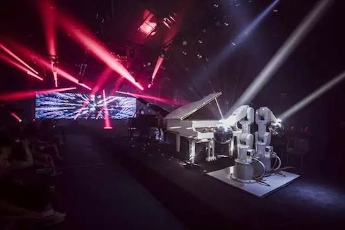 雅馬哈藝術家宋思衡攜手機器人奏響“科技之音”