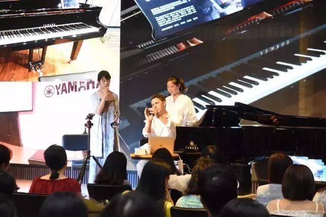 2018年雅馬哈亞洲音樂(lè)獎(jiǎng)學(xué)金鄭州師范學(xué)院?jiǎn)?dòng)儀式<br />暨雅馬哈海外藝術(shù)家愛(ài)德華·昆斯音樂(lè)會(huì)&遠(yuǎn)程實(shí)驗(yàn)公開(kāi)課圓滿結(jié)束