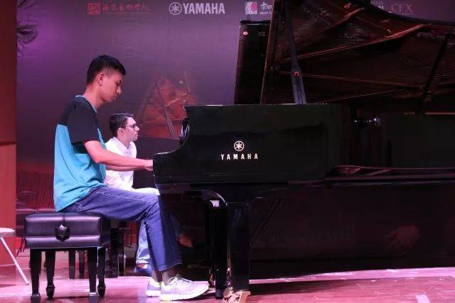 2018年雅馬哈亞洲音樂獎學金南京藝術學院啟動儀式 </br>  暨雅馬哈海外藝術家愛德華·昆斯音樂會及大師班圓滿結束