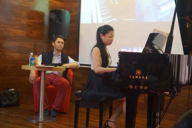 e-EU | 雅馬哈遠(yuǎn)程藝術(shù)教育聯(lián)盟 </br> 雅馬哈海外藝術(shù)家愛德華·昆斯遠(yuǎn)程實(shí)驗(yàn)公開課