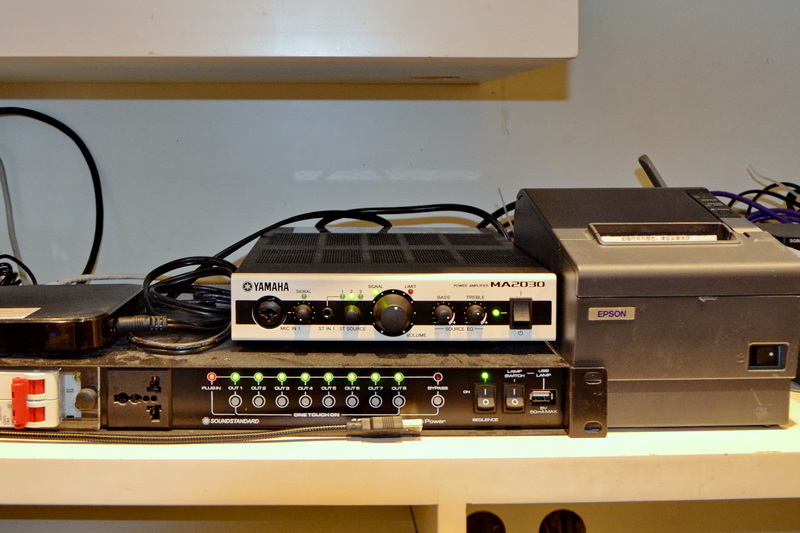 Ray?Ban 宏伊國際廣場店——雅馬哈 CIS 商用安裝系統的經典應用