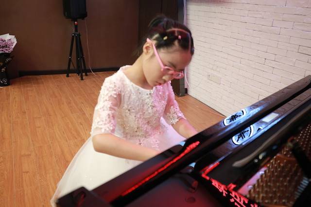 【精彩回顧】e-EU | e聯遠程藝術教育聯盟活動——雅馬哈特邀藝術家李良偉遠程實驗公開課&音樂沙龍