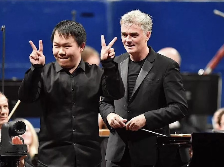 特別喜訊！川音籍學(xué)子——王心源榮獲利茲國際比賽第三名及最受觀眾歡迎獎！