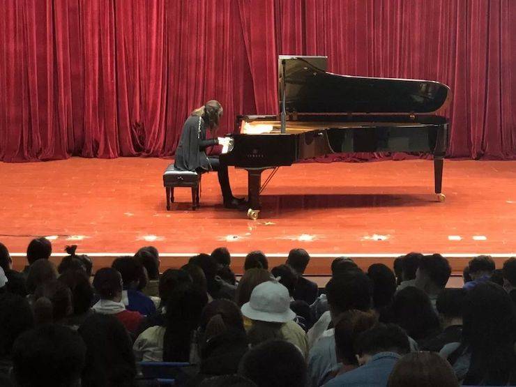 呼和浩特民族學(xué)院