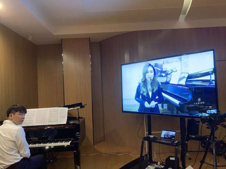 杭州學生接受徐琦老師指導