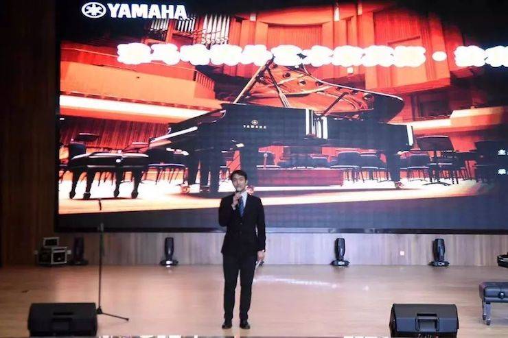 英娜·法利克斯音樂會