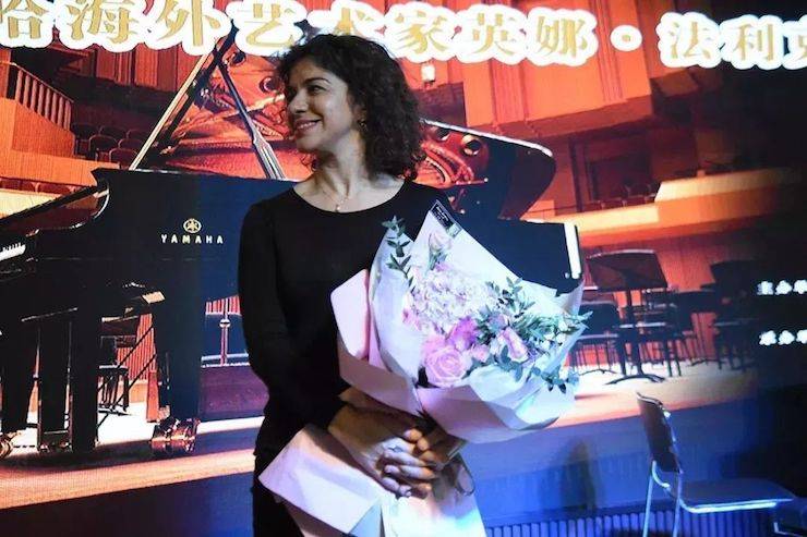 英娜·法利克斯音樂會