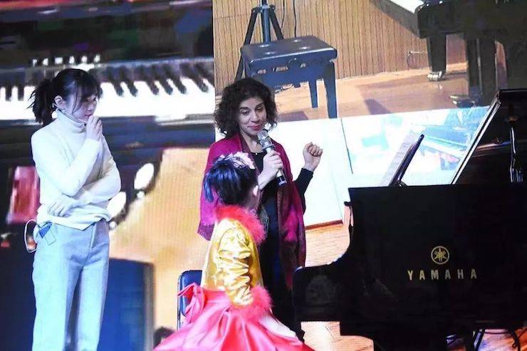 英娜·法利克斯音樂會