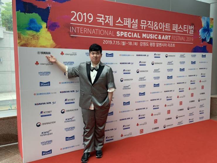 “雅馬哈未來藝術(shù)家”劉明康首秀《2019國際特奧·韓國藝術(shù)節(jié)》