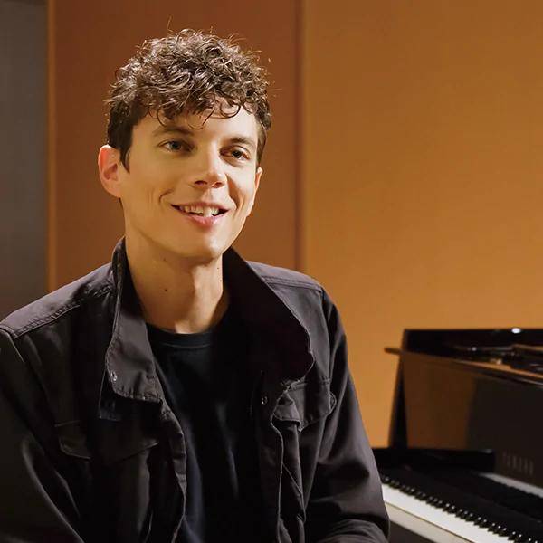 跨界鋼琴 AVANTGRAND  