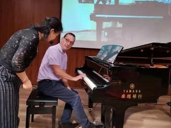 精彩回顧 | 舊金山音樂學(xué)院Corey·McVicar教授三地遠程連線大師班圓滿舉行