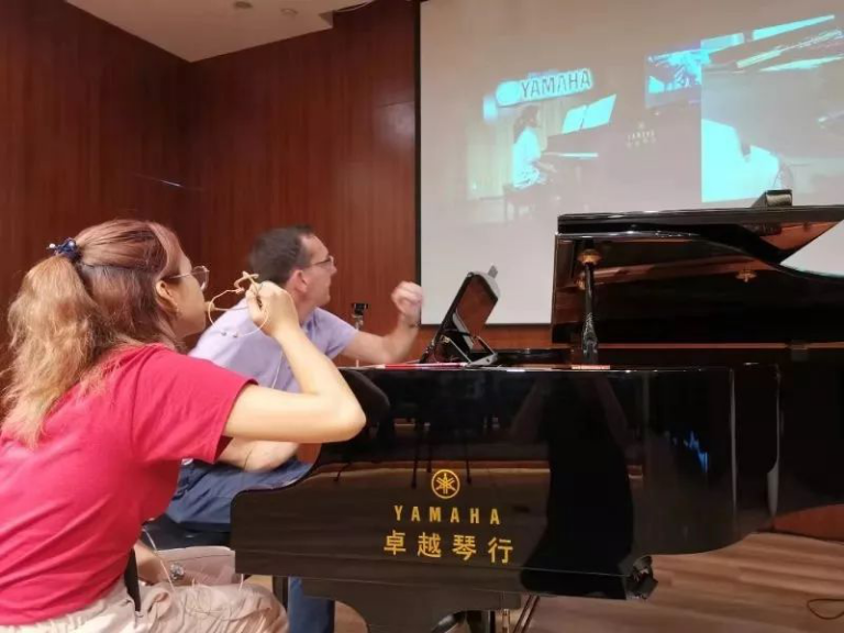 精彩回顧 | 舊金山音樂學(xué)院Corey·McVicar教授三地遠程連線大師班圓滿舉行