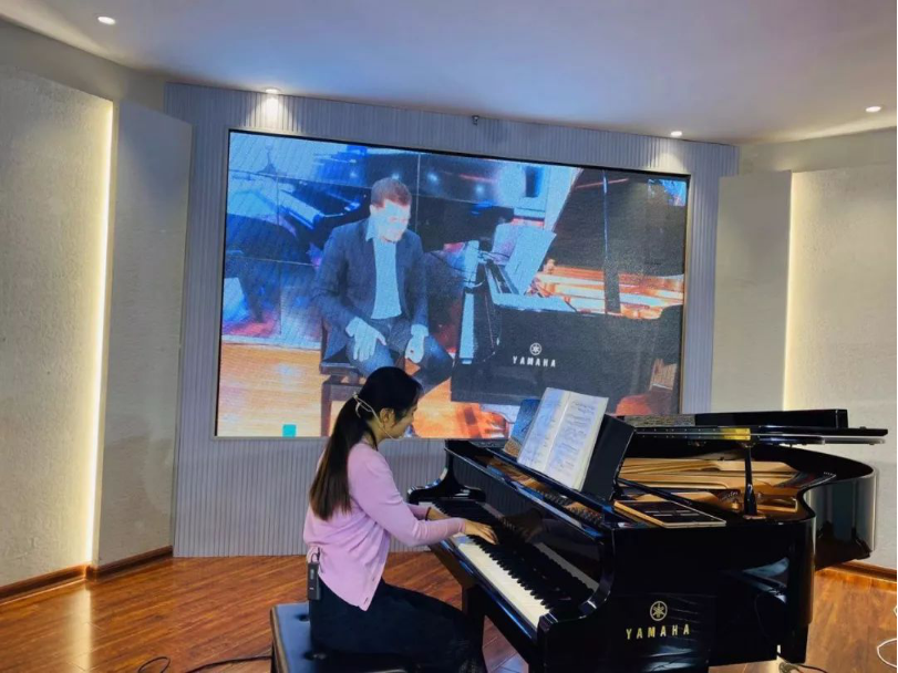 【精彩回顧】e-EU | e聯遠程藝術教育聯盟——波蘭年輕鋼琴家彼得·什霍夫斯基遠程鋼琴教學公開課