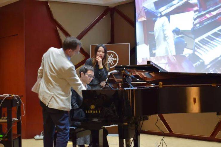 【精彩回顧】舊金山音樂(lè)學(xué)院教授科里·麥卡維教授遠(yuǎn)程鋼琴教學(xué)系列大師課·第三講