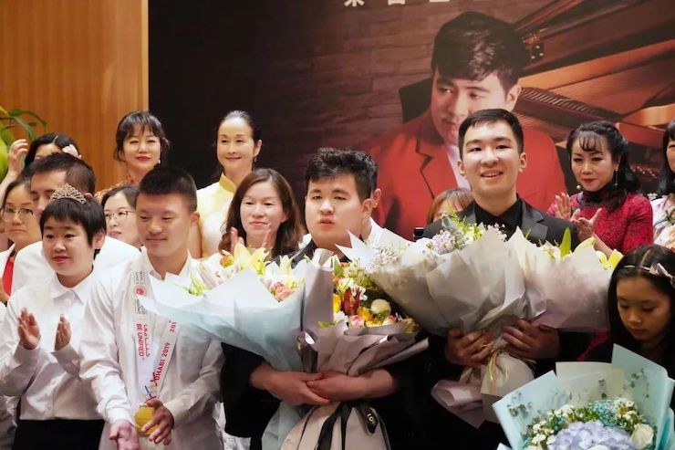 音樂雙子星,點亮冬日激情!——雅馬哈未來藝術家劉明康愛心公益音樂沙龍