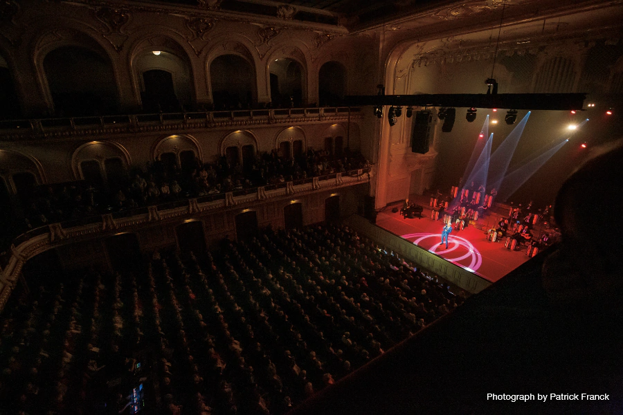 RIVAGEG PM7為比利時男高音歌唱家Helmut Lotti的世界巡演助力