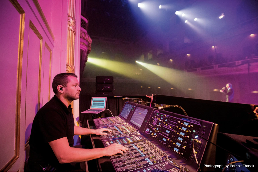 RIVAGEG PM7為比利時男高音歌唱家Helmut Lotti的世界巡演助力