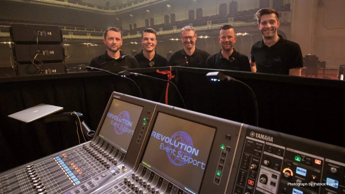 RIVAGEG PM7為比利時男高音歌唱家Helmut Lotti的世界巡演助力