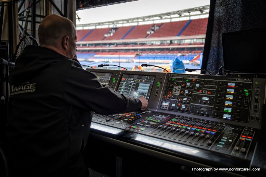 雅馬哈RIVAGE PM7助力25萬粉絲欣??賞荷蘭超級(jí)巨星Marco Borsato的體育館演出