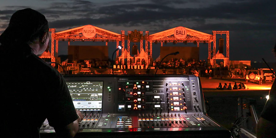 RIVAGE PM7在發(fā)布前的巡回演出中為印尼工程師們留下深刻印象