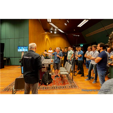 傳奇色彩的Wisseloord Studio主辦RIVAGE混音大師班