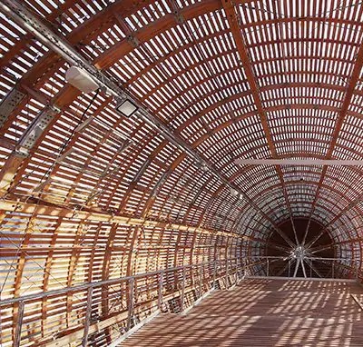 高頻率：雅馬哈在DOX飛艇中飛翔