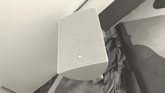 案例｜雅馬哈ADECIA會(huì)議解決方案協(xié)助跨國(guó)公司Deckers實(shí)現(xiàn)多種會(huì)議場(chǎng)景