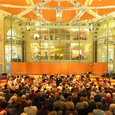 荷蘭愛樂樂團音樂廳——雅馬哈 DXR 系列有源音箱與樂團音樂廳