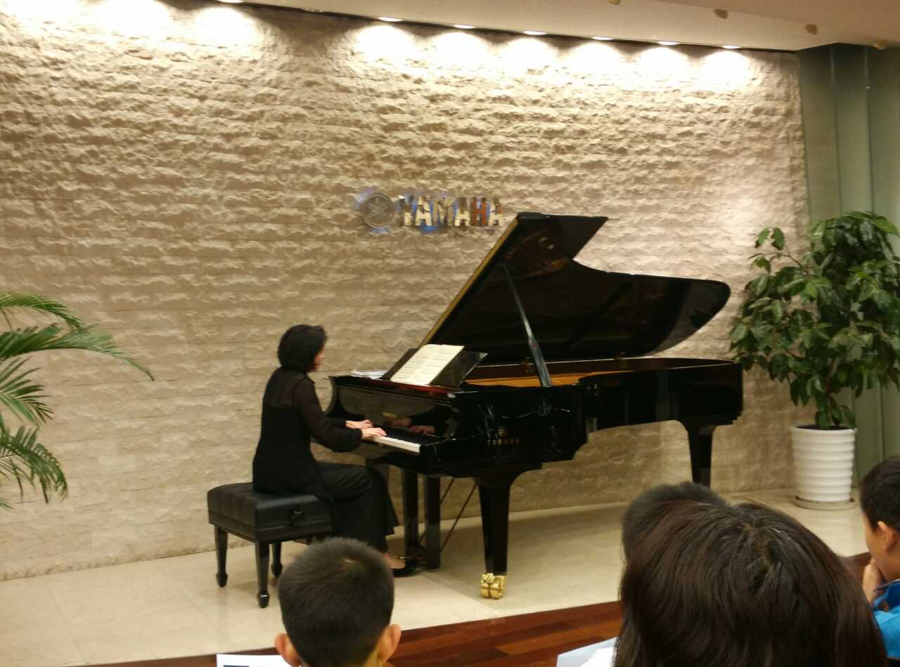 德籍克羅地亞鋼琴家馬蒂娜?庫可夫?加雷特在雅馬哈音樂交流中心北京舉辦鋼琴獨(dú)奏音樂會(huì)